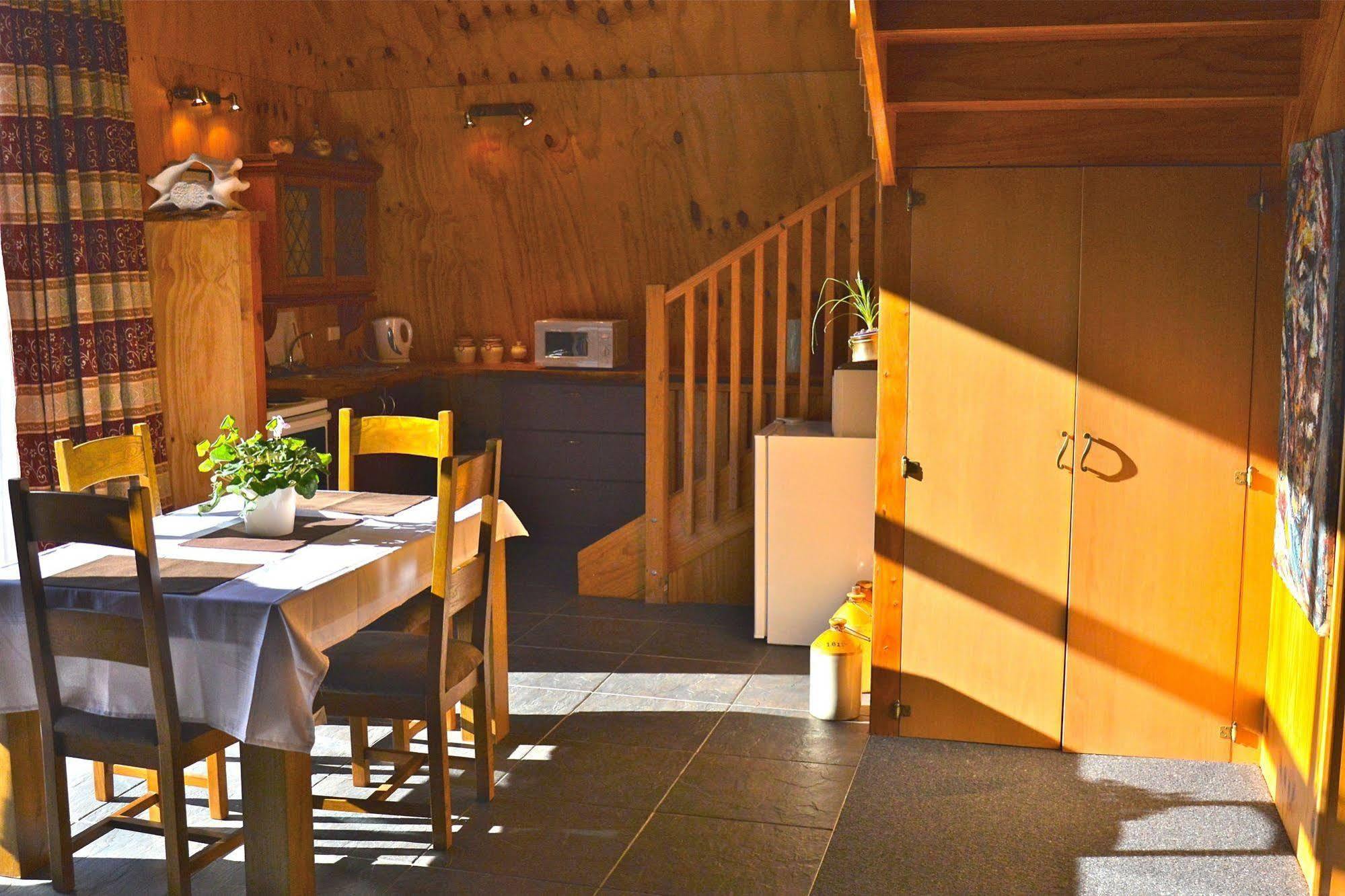 Barn Bed And Breakfast Waitati Exteriör bild